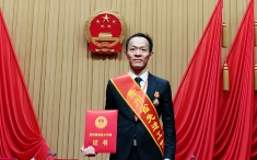 【捷報頻傳】祝賀！張駿榮獲“貴州省先進(jìn)工作者”表彰！